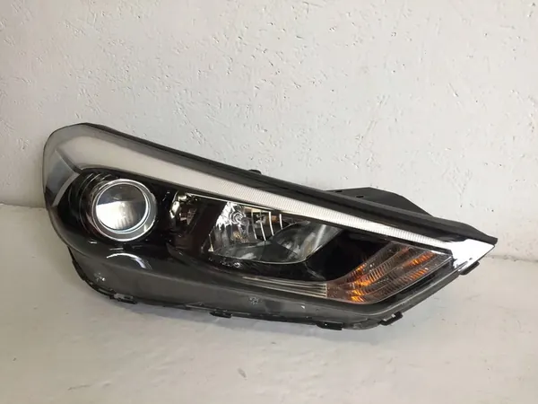 Juego de Faros Delanteros Hyundai Tucson III 92101-D7100 92102-D7100 image 4