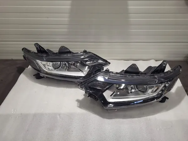 Mitsubishi Outlander III Juego de Lentes de Faro 8301C8-53 image 4