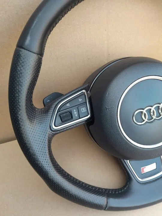 Volante Audi S-Line para A6 C7, Q5, Q7 - Usado image 3