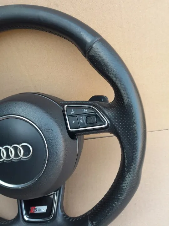 Volante Audi S-Line para A6 C7, Q5, Q7 - Usado image 4