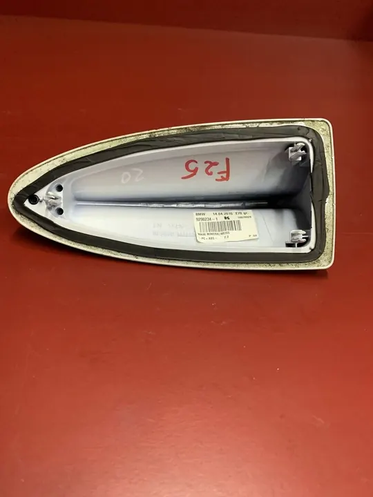 Capa de Antena GPS BMW X3 F25 2013 9290234 image 2