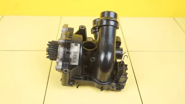 AUDI A4 B8 EXEO A5 1.8 TFSI Vattenpump 06H121026DS image 2