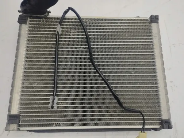 Núcleo de aquecimento A/C Suzuki Vitara OEM AMD121304 image 7