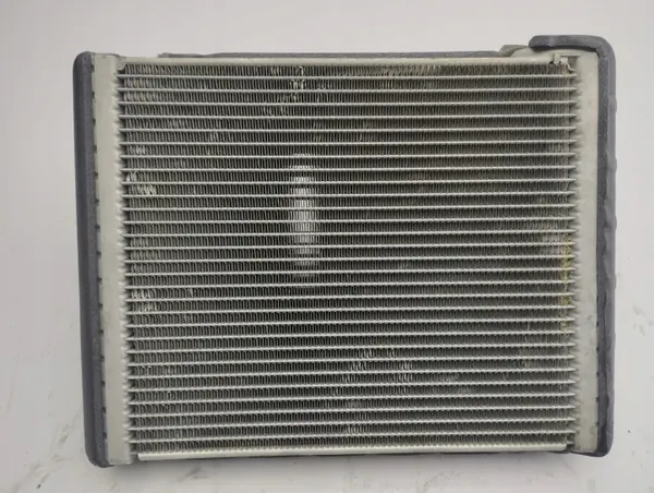 Núcleo de aquecimento A/C Suzuki Vitara OEM AMD121304 image 8