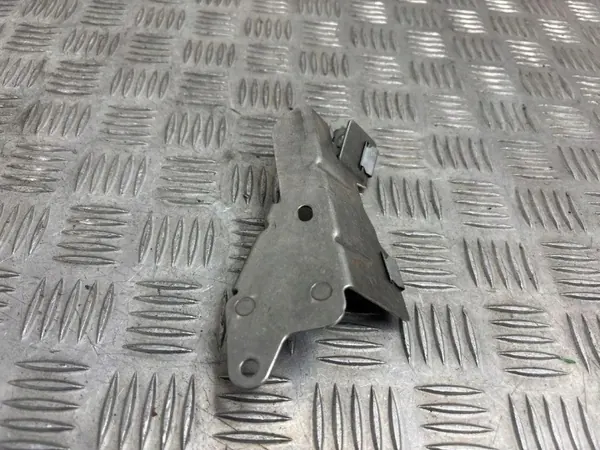 Piezas del vano motor Skoda Octavia Mk4 2020 image 5