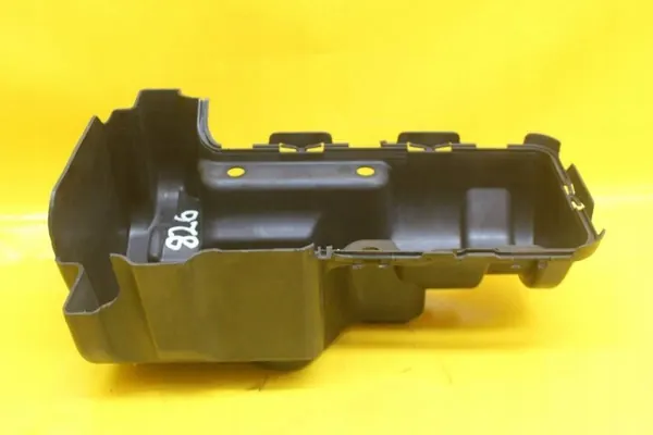 Couvercle de Pompe à Huile OEM 045103669E Skoda Fabia I image 2