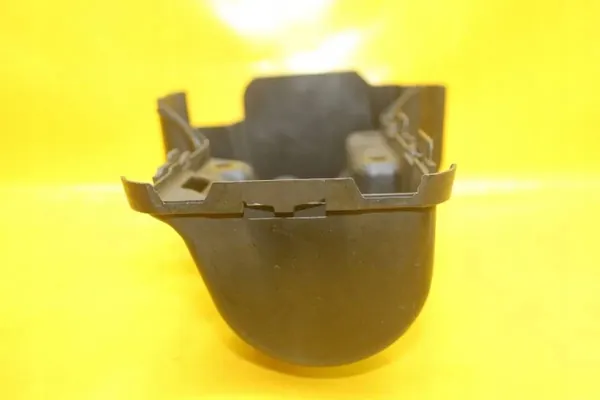 Couvercle de Pompe à Huile OEM 045103669E Skoda Fabia I image 6