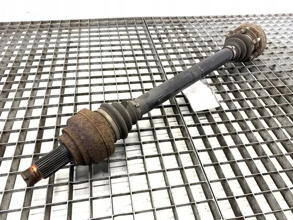 Höger Bakaxel BMW E61 2.0 163HK 04-10 image 2