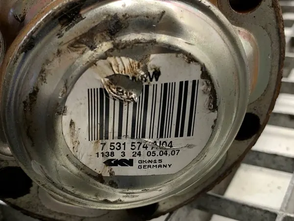 Höger Bakaxel BMW E61 2.0 163HK 04-10 image 5