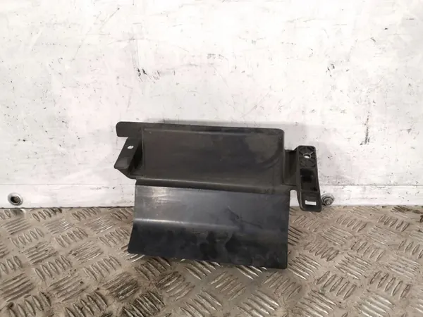 Conduto de ar Mitsubishi Outlander OEM 7450B02 - Usado image 2