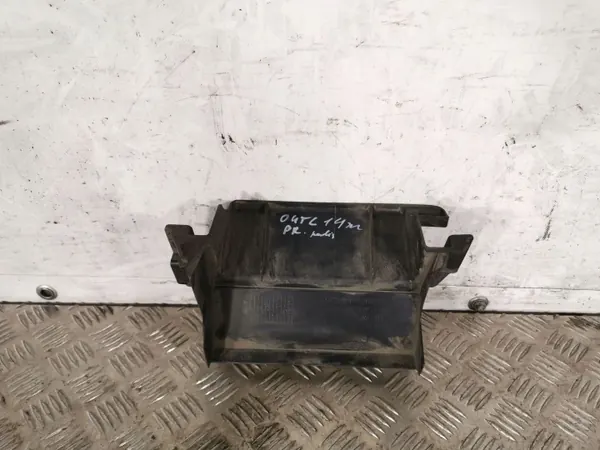 Conduto de ar Mitsubishi Outlander OEM 7450B02 - Usado image 3