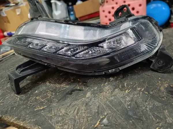 OEM 92208-G42 DRL Halógeno LED Derecho para Hyundai i30 III image 4