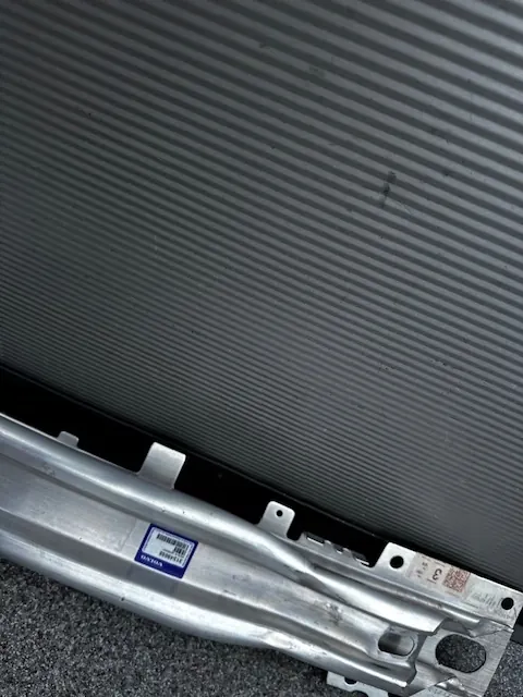 VOLVO S60 II V60 Etupuskuri Vahvistus OE image 4