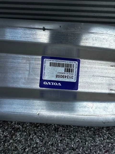 VOLVO S60 II V60 Etupuskuri Vahvistus OE image 5