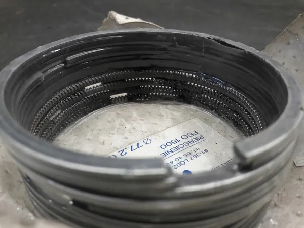 Anéis de pistão FSO 1500 77.2 (L Moagem) image 3