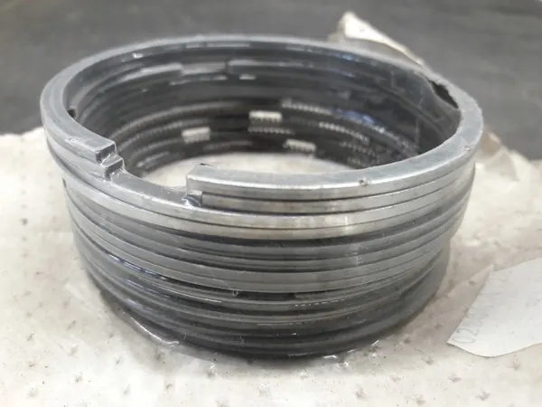 Anéis de pistão FSO 1500 77.2 (L Moagem) image 4