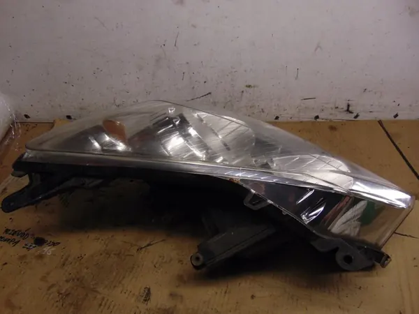 Vasen Etuvalaisin Opel Astra III H Lift image 7