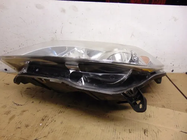 Vasen Etuvalaisin Opel Astra III H Lift image 8