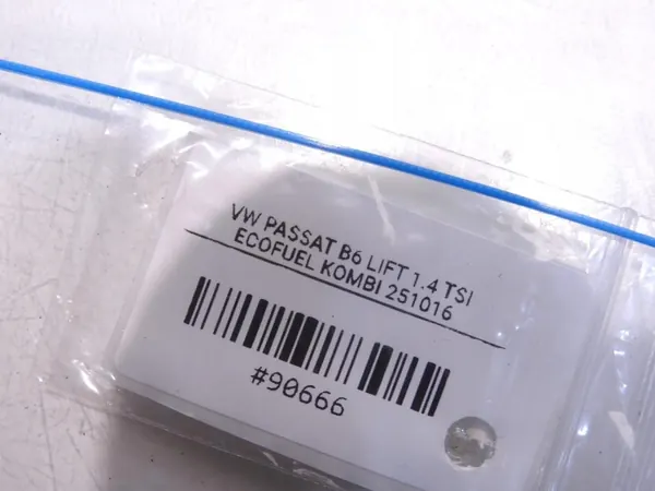 Koplampensproeislang OEM 3C0955970D voor VW Passat B6 image 4