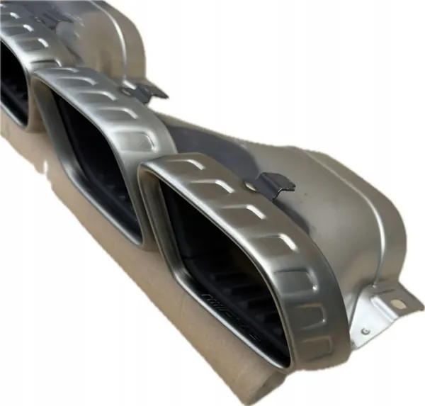 Embouts échappement AMG OEM 004905500 - Mercedes C W206 image 9