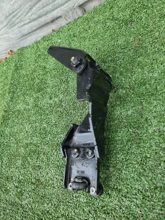Chrysler Pacifica II Taka-Oikea Oven Rulla OEM image 5