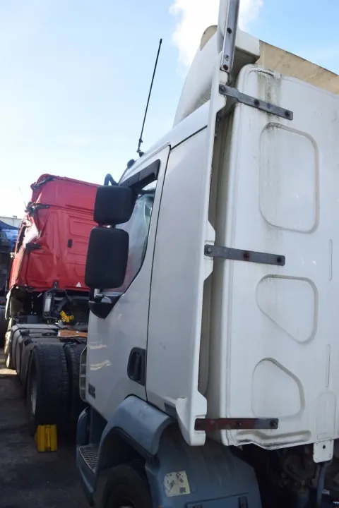 DAF OE makuuhytti runko ilman ovia - Käytetty image 5