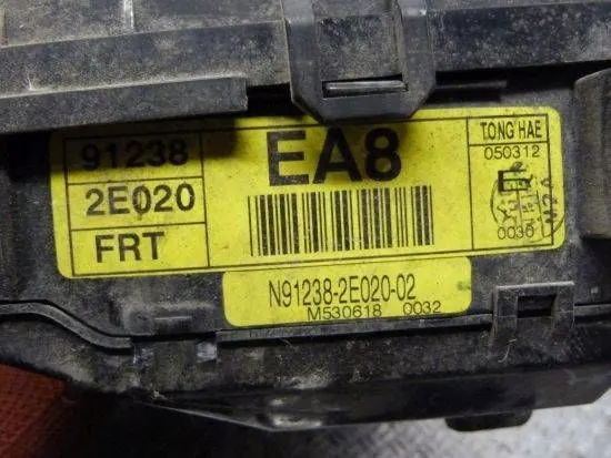 Zekeringkast Tucson 2.0 16v 04-10R OEM 912382E02002 image 3