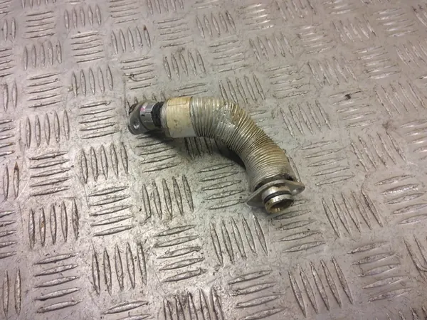 BMW Öleinfüllrohr OEM 8629970 - Gebraucht image 4