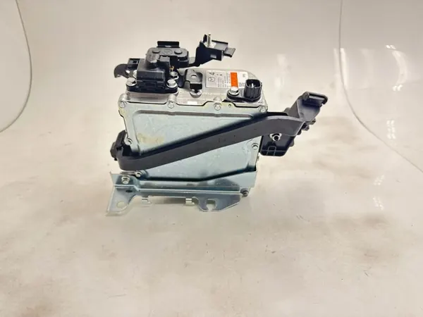 Onduleur Mazda CX-30 OEM BJGB67ZD3 image 4