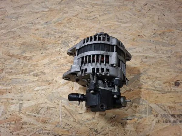 Alternador Opel Astra H 1.7 CDTi image 2