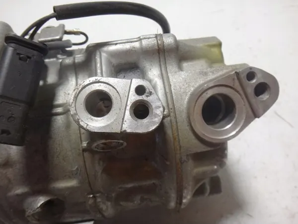 Ilmastointipumppu BMW 5 G30 G31 B47 OEM image 4