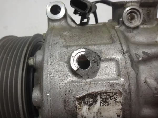 Ilmastointipumppu BMW 5 G30 G31 B47 OEM image 6