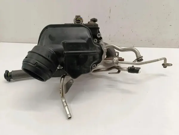 Turbo VW Touran (5T1) 05E145701K Bensin 110kW 2019 image 4