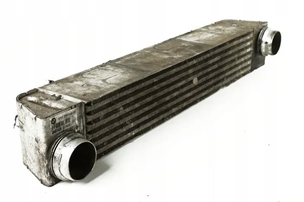 BMW E60 E61 Intercooler 7787446 image 2