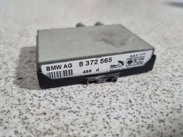 BMW Antennförstärkare OEM 8372565 för 7-serie E38 image 2