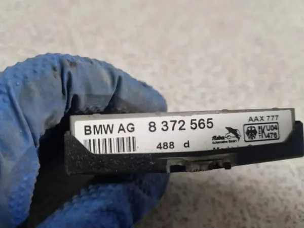 BMW Antennförstärkare OEM 8372565 för 7-serie E38 image 3
