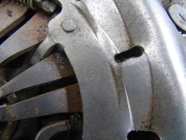 MERCEDES SPRINTER W906 2.2CDI Kaksimassakytkin A6460301305 image 4