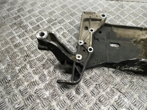 OEM 1K0199369F Voorste hulpframe voor Seat Altea image 9