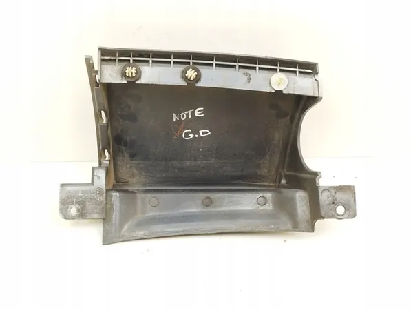 Nissan Note (E11) 2006 Canto de para-choque traseiro direito image 4