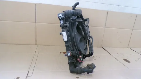 Ventilador de Radiador de Agua FABIA I 1.4 16V 6Q0121253J image 8