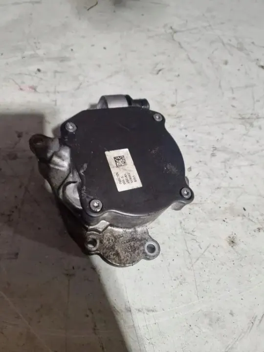 Vacuümpomp OEM 03L100J voor Touran Superb II TDI image 2