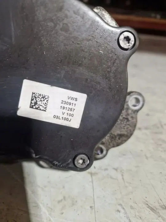 Vacuümpomp OEM 03L100J voor Touran Superb II TDI image 3
