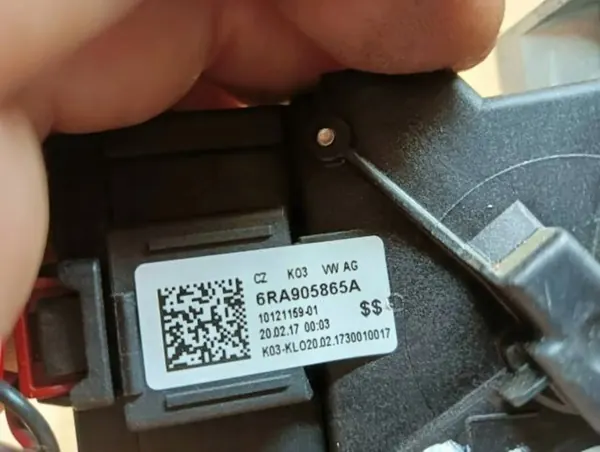 Avainkytkin Skoda Rapid 6RA905865A image 6