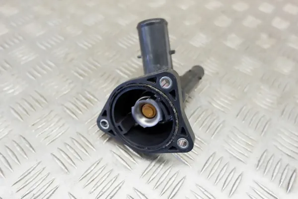 Caixa termostato OEM 1603137010 para Toyota Prius image 6