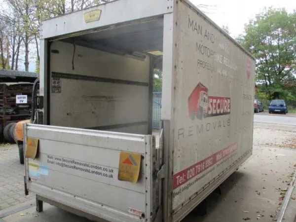 Contentor Mercedes Sprinter com elevador e bomba OEM CADILAK-Bochnia-496441- image 4