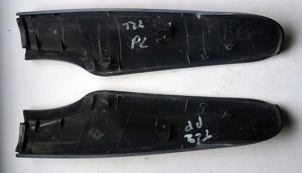 Capa de acabamento dianteiro esquerdo Toyota Avensis T22 image 2