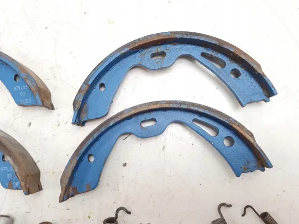 Porsche OEM 97009300 Handbrems-Bremsbeläge image 9