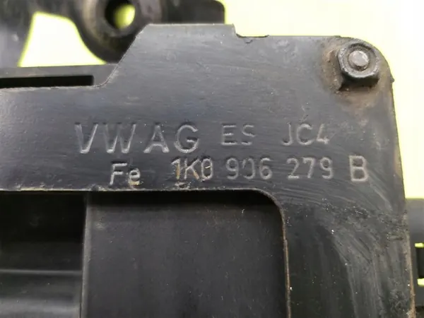 Solenoidiventtiili OEM 1K0996279 VW Golf V 1.9 TDI image 3