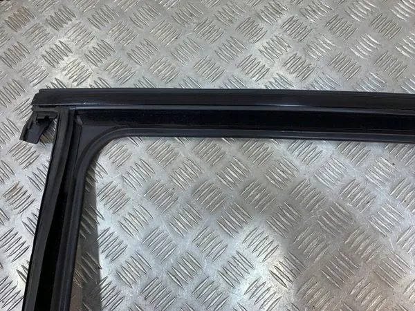 Joint de vitre porte arrière Jeep Compass OEM FBZ27650 image 3