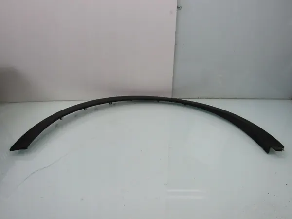 OEM 87711-Q0400 Guarnição do para-lamas dianteiro esquerdo Hyundai Bayon image 3
